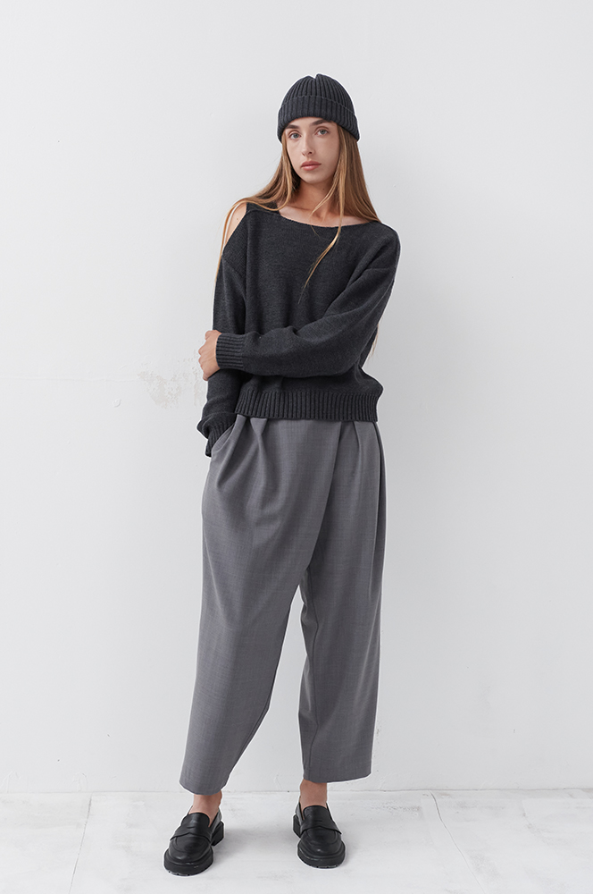 Штани об'ємні із складками сірий (БР 84)